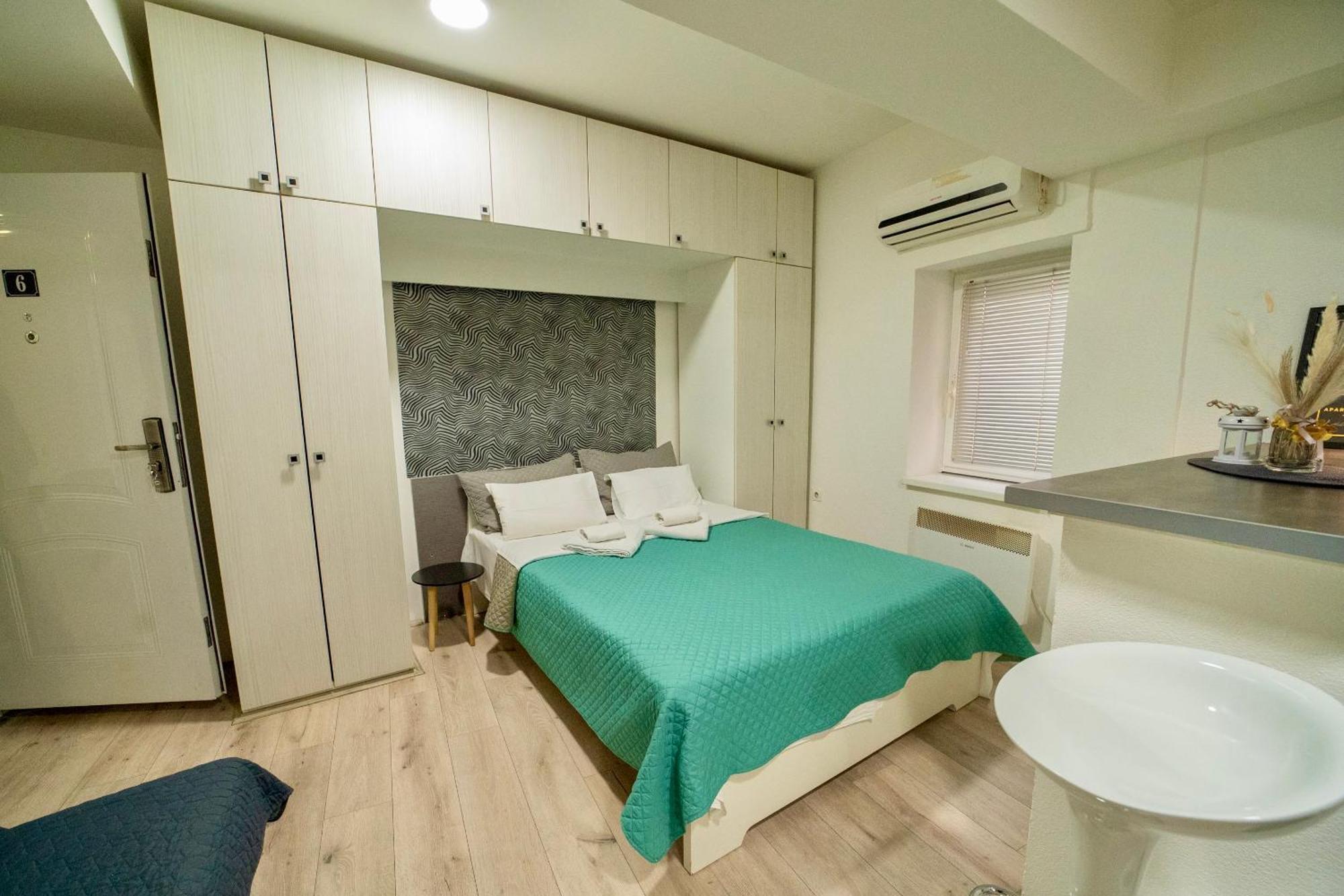 Apartmani Aleksandra U Centru Grada Крагуевац Экстерьер фото