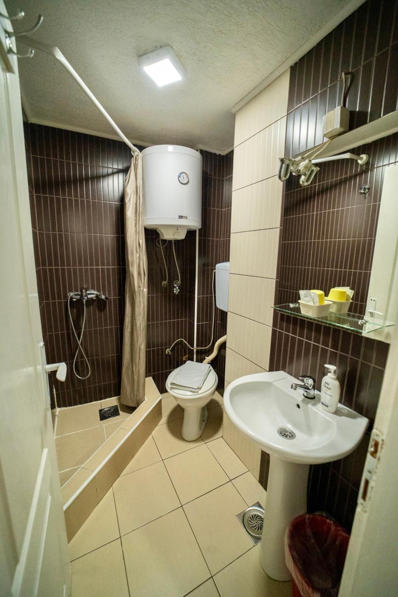 Apartmani Aleksandra U Centru Grada Крагуевац Экстерьер фото