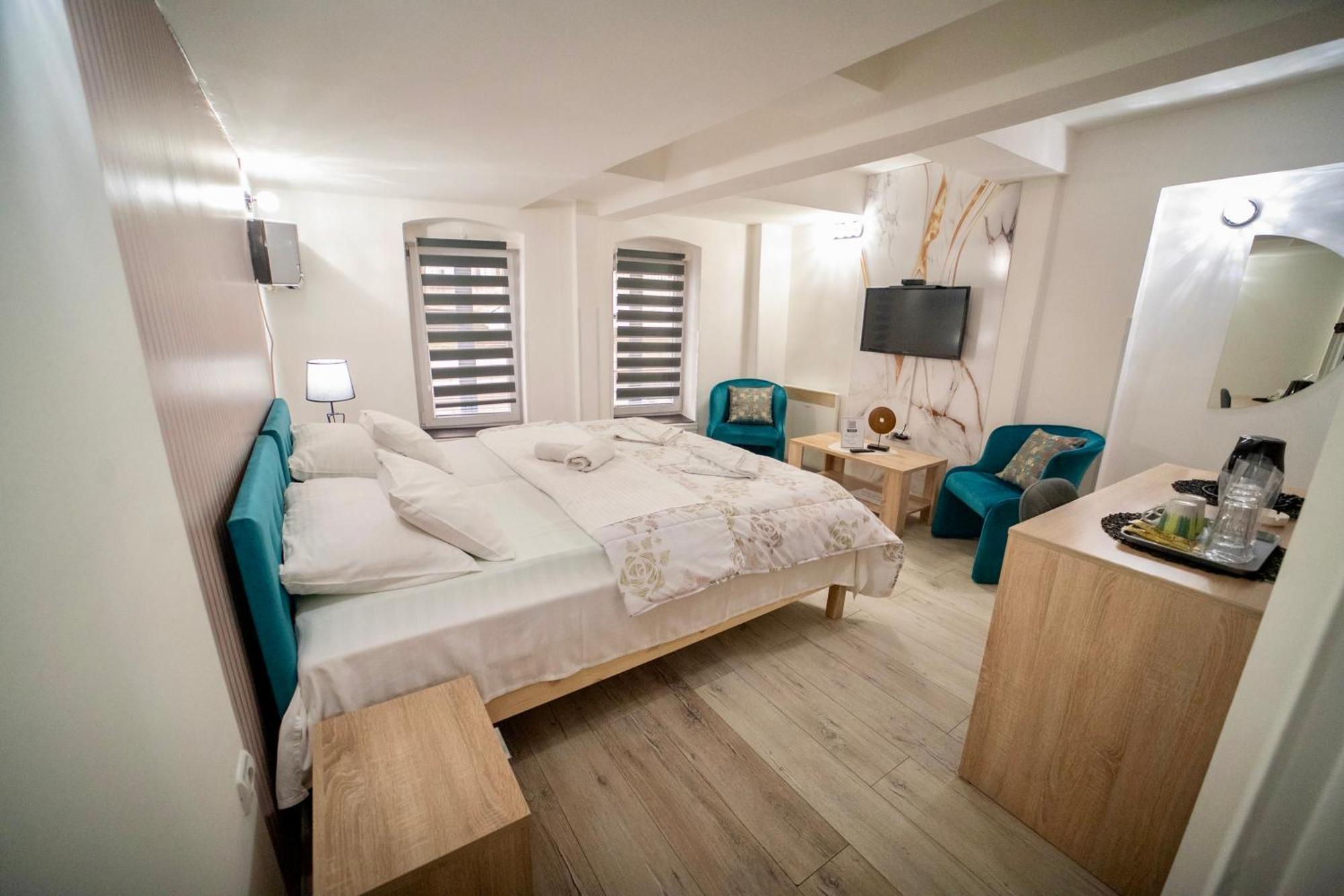 Apartmani Aleksandra U Centru Grada Крагуевац Экстерьер фото