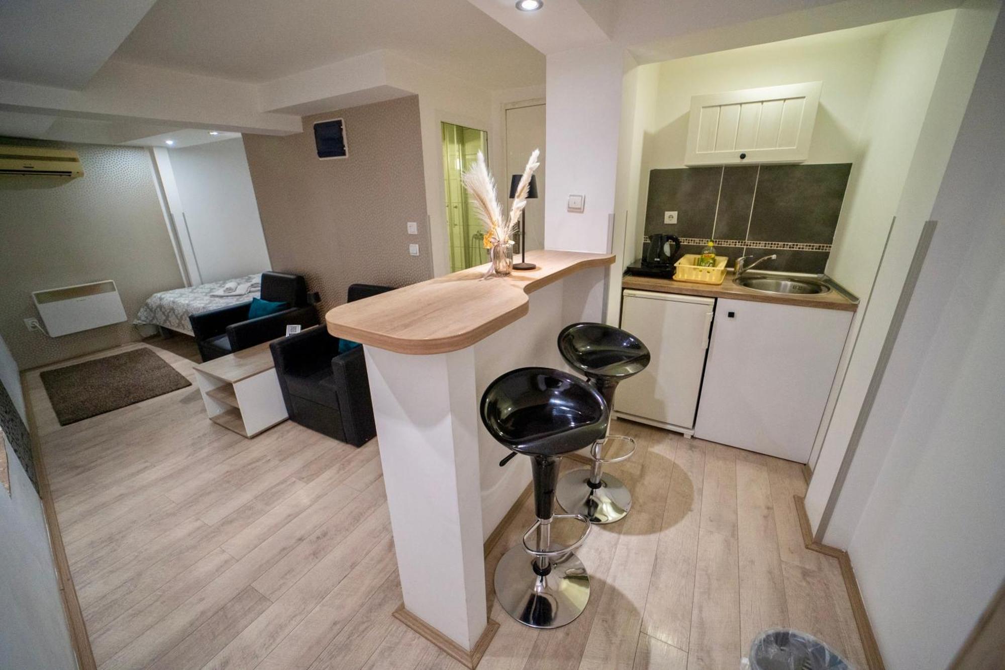 Apartmani Aleksandra U Centru Grada Крагуевац Экстерьер фото