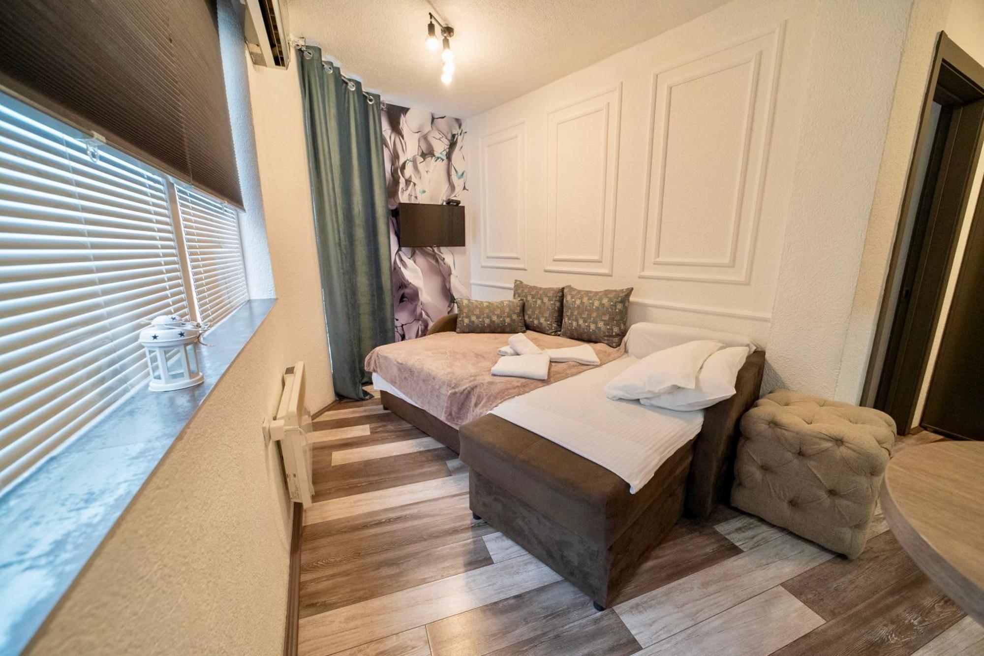 Apartmani Aleksandra U Centru Grada Крагуевац Экстерьер фото