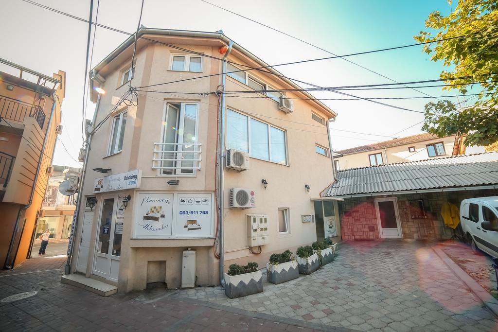 Apartmani Aleksandra U Centru Grada Крагуевац Экстерьер фото
